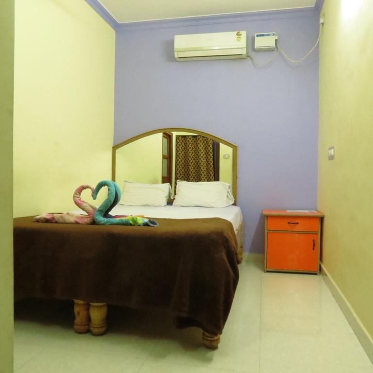 Thilak Home Stay Hampi Szoba fotó
