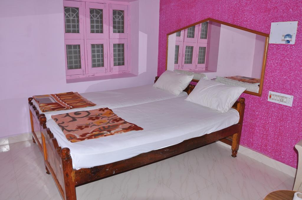 Thilak Home Stay Hampi Kültér fotó